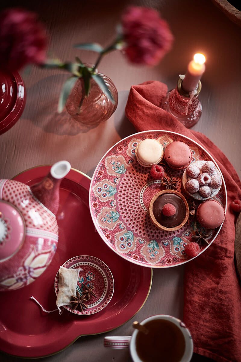 Порцеланов поднос “FLOWER RED FESTIVAL”